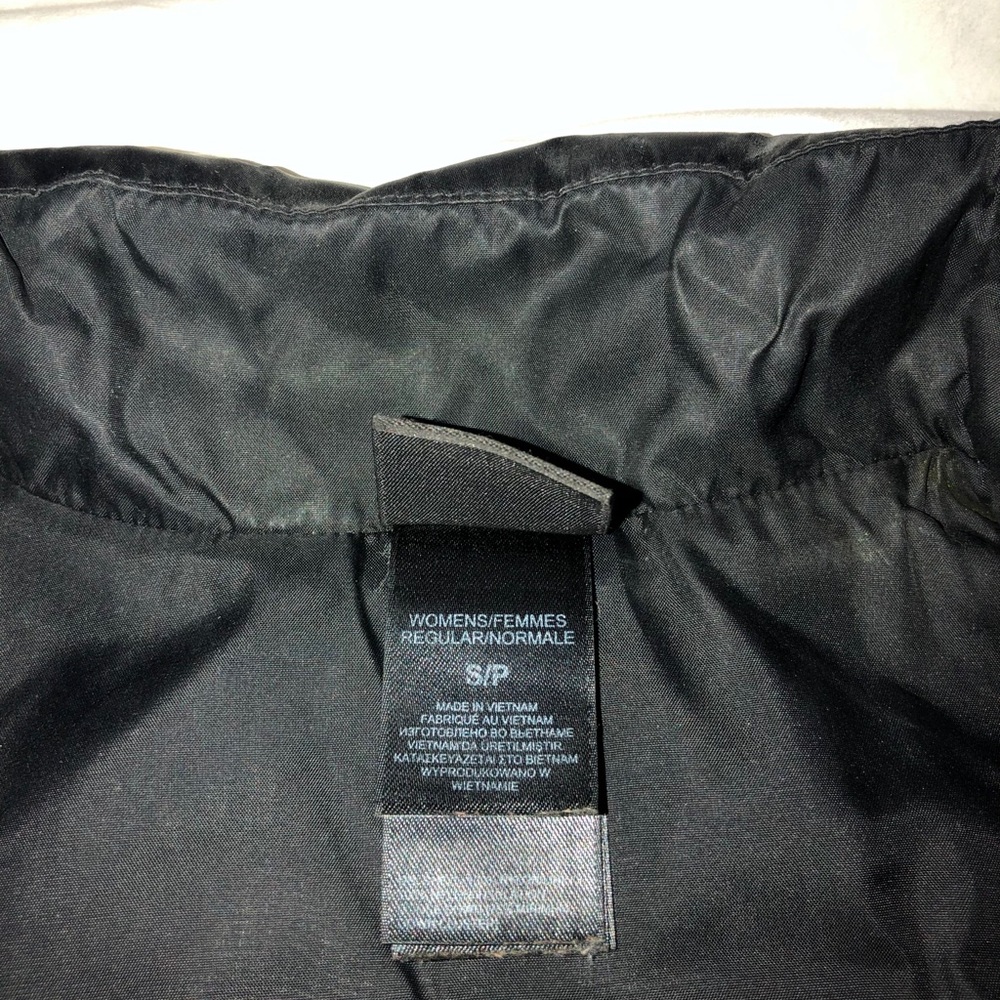 Black North Face Vest - Picture 5 of 5